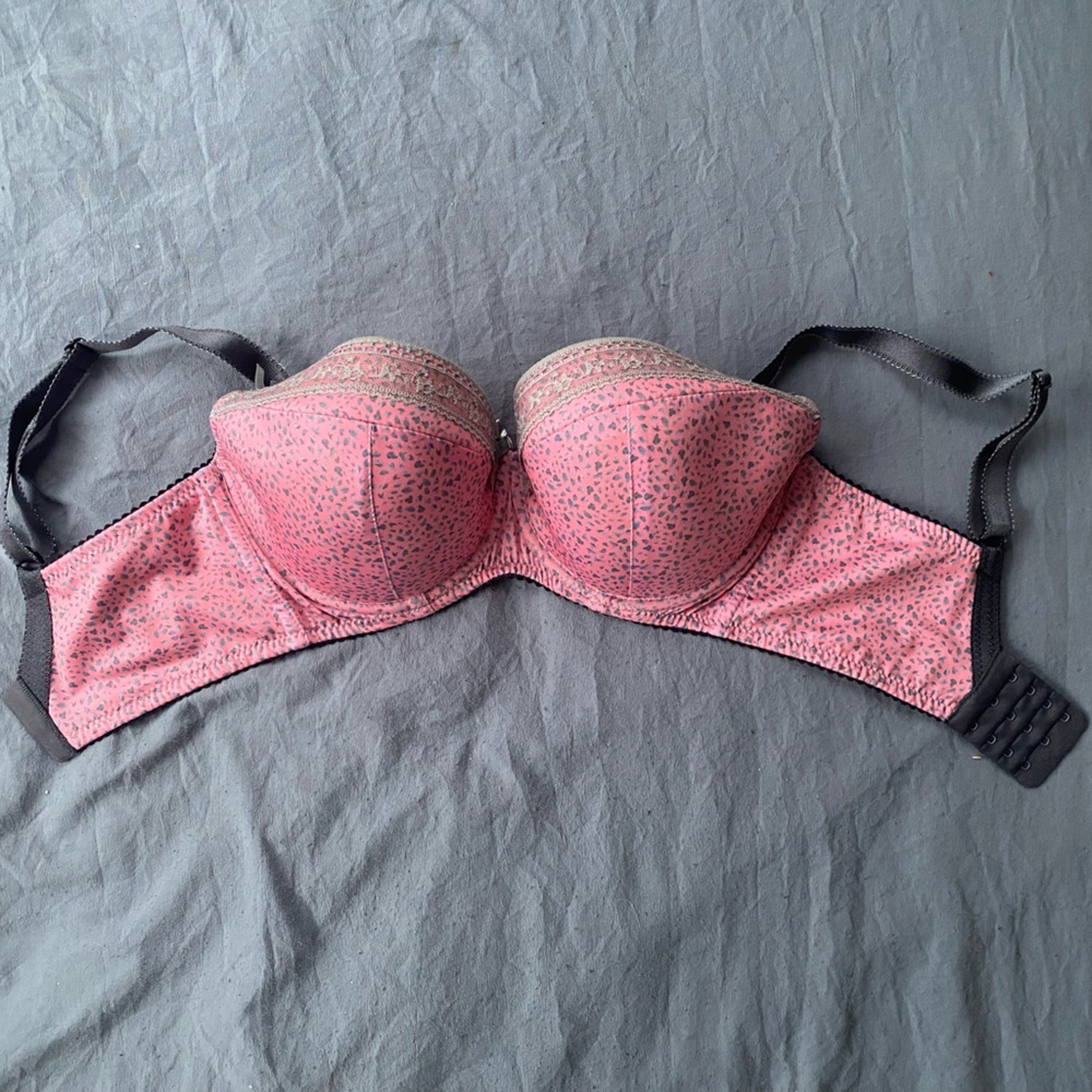 NWOT Comexim 60J / 28FFuk plunge bra, pink and gray